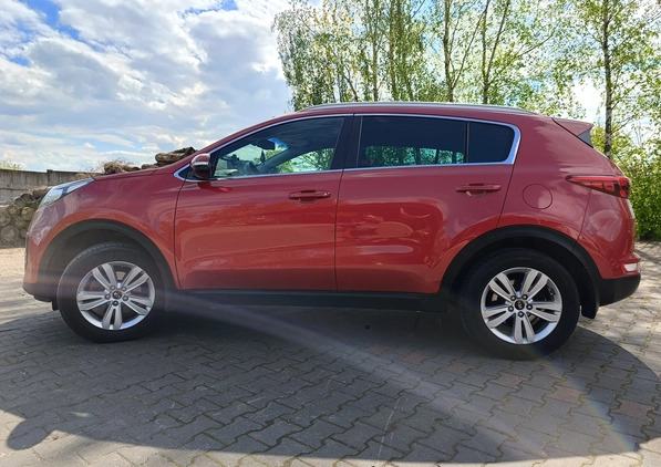 Kia Sportage cena 71300 przebieg: 141000, rok produkcji 2017 z Szamotuły małe 211